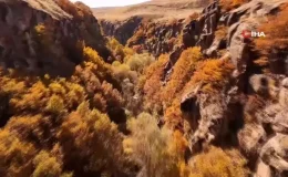 Uludere Kanyonu Sonbaharda Rengarenk Güzellikler Sunuyor